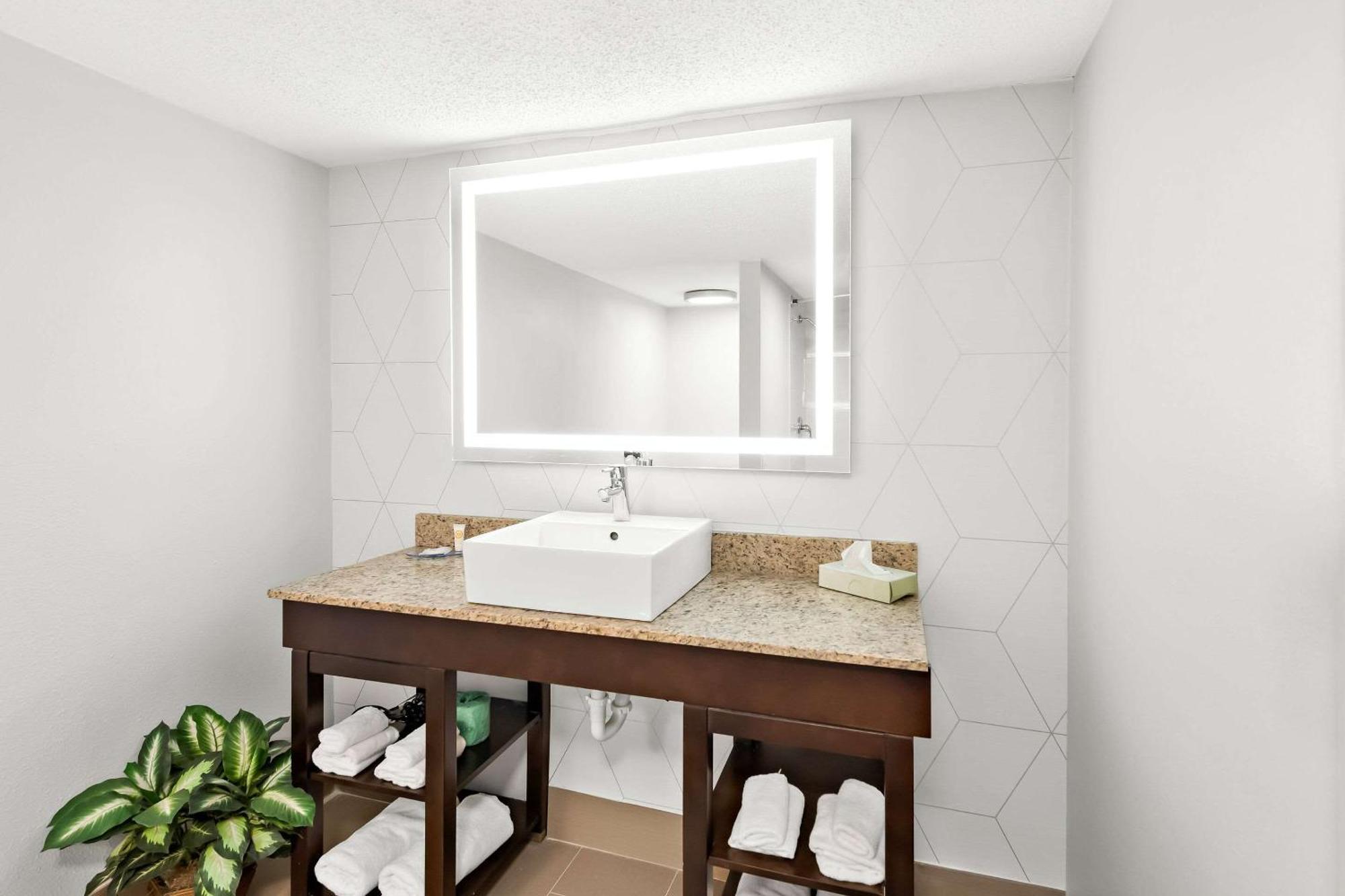 Comfort Suites Columbus Dış mekan fotoğraf